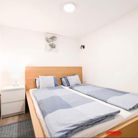 2 Bedroom Flat In Nyar Str., Boutique Budapest Exterior photo